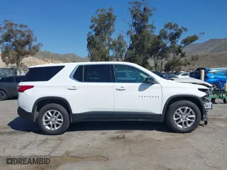 2021 Chevrolet Traverse LS with VIN 1GNERFKW5MJ261535, listed as a IAAI auction lot 41595403 with 60,967 mi miles. Bid and sale history available at carsss.com. Image 14.