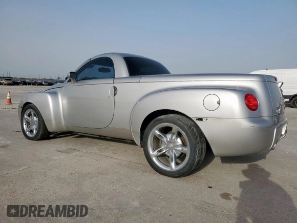 2005 Chevrolet SSR LS z VIN 1GCES14H75B114899, wystawiony jako Copart lot #56712515 z przebiegiem 99 359 mil mil oraz Szkoda całkowita • Salvage title. Historia ofert i sprzedaży dostępna na DreamBid. Obrazek 2.