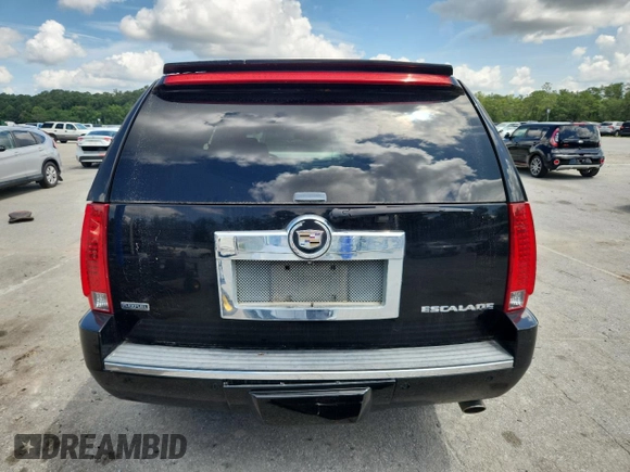 2010 Cadillac Escalade Luxury z VIN 1GYUCBEF9AR249146, wystawiony jako Copart lot #60971125 z przebiegiem 231 158 mil mil oraz Czysty tytuł • Clean title. Historia ofert i sprzedaży dostępna na DreamBid. Obrazek 6.