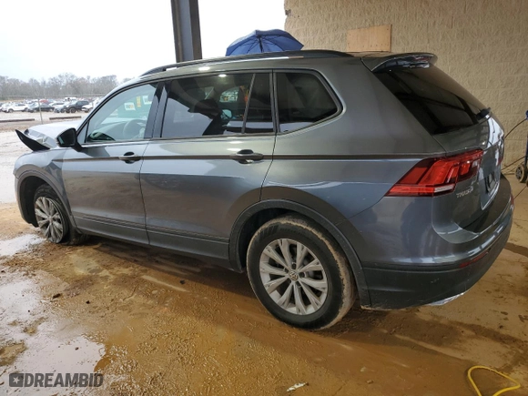 2018 Volkswagen Tiguan S with VIN 3VV1B7AX9JM206548, listed as a Copart auction lot 85611954 with 58,464 mi miles and Salvage Title. Bid and sale history available at carsss.com. Image 2.
