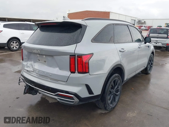 2022 Kia Sorento X-Line SX Prestige with VIN 5XYRKDLF9NG129963, listed as a IAAI auction lot 42159573 with 40,443 mi miles and . Bid and sale history available at DreamBid. Image 4.