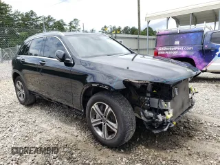 2022 Mercedes-Benz GLC 300 with VIN W1N0G8DB7NG119841, listed as a Copart auction lot 59326695 with 20,471 mi miles and Salvage title. Bid and sale history available at DreamBid. Image 4.