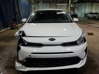 2021 Kia Rio S with VIN 3KPA24AD4ME407002, listed as a Copart auction lot 41602435 with 32,666 mi miles and Salvage Title. Bid and sale history available at DreamBid. Image 5.