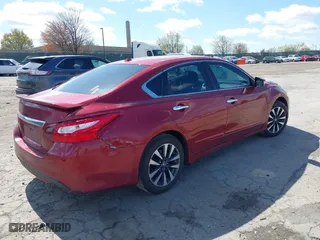 2016 Nissan Altima 2.5 SR with VIN 1N4AL3AP4GC269058, listed as a IAAI auction lot 41961154 with 1 mi miles. Bid and sale history available at carsss.com. Image 4.
