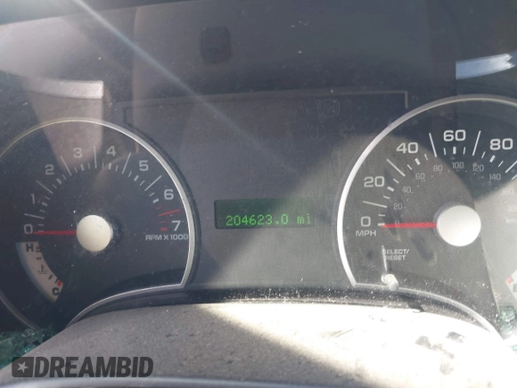 2010 Ford Explorer XLT with VIN 1FMEU6DE9AUA38321, listed as a IAAI auction lot 41817817 with 204,623 mi miles. Bid and sale history available at carsss.com. Image 7.