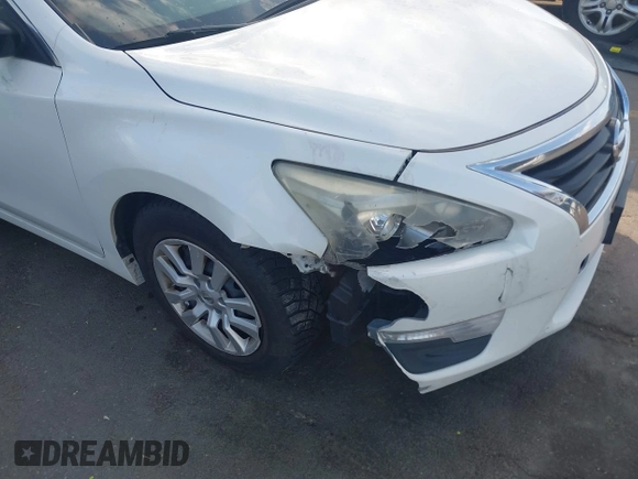 2013 Nissan Altima SV with VIN 1N4AL3AP8DN547783, listed as a IAAI auction lot 42056453 with 216,166 mi miles and . Bid and sale history available at carsss.com. Image 6.