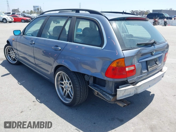 2003 BMW 3 Series 325i with VIN WBAEN33403PC12691, listed as a IAAI auction lot 42100376 with 168,357 mi miles and . Bid and sale history available at DreamBid. Image 3.