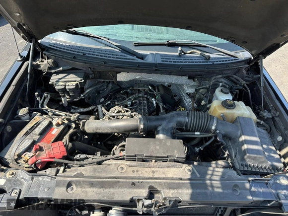 2011 Ford F-150 XLT with VIN 1FTFW1ET6BFB74527, listed as a Copart auction lot 86201854 with 197,177 mi miles and Clean Title. Bid and sale history available at carsss.com. Image 7.