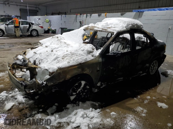 2011 Saab 9-3 z VIN YS3FA4CY4B1302395, wystawiony jako Copart lot #44922045 z przebiegiem Nie podano mil oraz Szkoda całkowita • Salvage title. Historia ofert i sprzedaży dostępna na DreamBid. Obrazek 1.