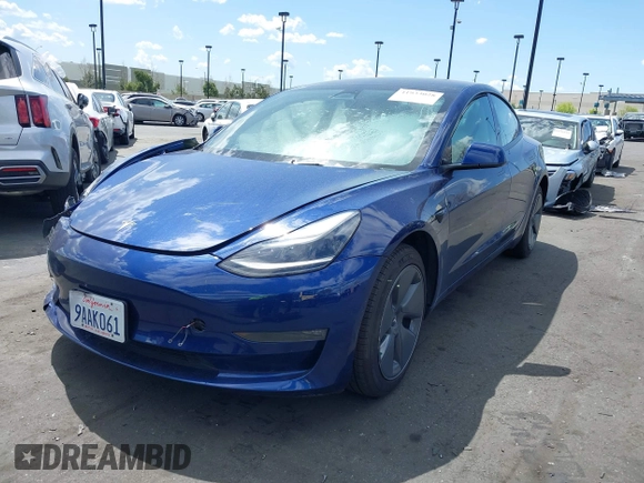 2022 Tesla Model 3 Long Range z VIN 5YJ3E1EBXNF168686, wystawiony jako IAAI lot #41933028 z przebiegiem 57 482 mil mil oraz . Historia ofert i sprzedaży dostępna na DreamBid. Obrazek 19.
