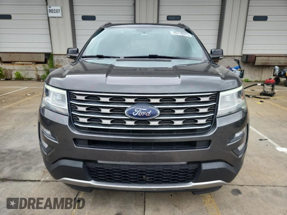 2017 Ford Explorer XLT с VIN 1FM5K7D88HGD82866, выставлен на аукционе Copart как лот 60116375 с пробегом 85 700 миль миль и Списание • Salvage title. История ставок и продаж доступна на DreamBid. Изображение 5.