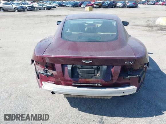2005 Aston Martin DB9 z VIN SCFAD01A75GA01262, wystawiony jako IAAI lot #41937486 z przebiegiem 35 538 mil mil oraz . Historia ofert i sprzedaży dostępna na DreamBid. Obrazek 16.