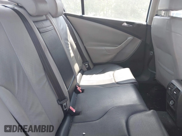 2006 Volkswagen Passat Lux with VIN WVWEK73C56E044974, listed as a IAAI auction lot 42424500 with 193,554 mi miles and . Bid and sale history available at DreamBid. Image 8.