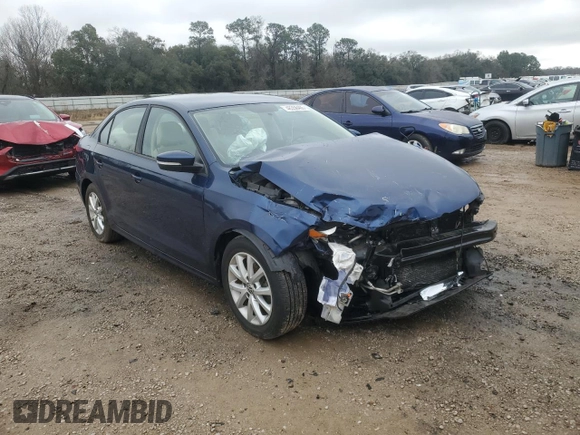 2012 Volkswagen Jetta SE with VIN 3VWDX7AJ3CM399014, listed as a Copart auction lot 46358405 with 123,733 mi miles and Salvage title. Bid and sale history available at DreamBid. Image 4.