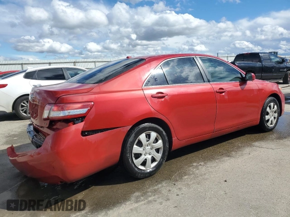 2010 Toyota Camry z VIN 4T1BF3EK9AU105743, wystawiony jako Copart lot #48596965 z przebiegiem 205 265 mil mil oraz Szkoda całkowita • Salvage title. Historia ofert i sprzedaży dostępna na DreamBid. Obrazek 3.