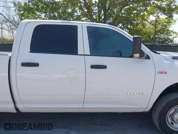 2022 Ram 2500 Tradesman with VIN 3C6UR5HJ1NG202731, listed as a IAAI auction lot 41851223 with 96,715 mi miles. Bid and sale history available at carsss.com. Image 13.