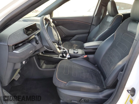2022 Ford Mustang Mach-E GT with VIN 3FMTK4SE1NMA19843, listed as a Copart auction lot 43254025 with 22,507 mi miles and Salvage Title. Bid and sale history available at DreamBid. Image 7.