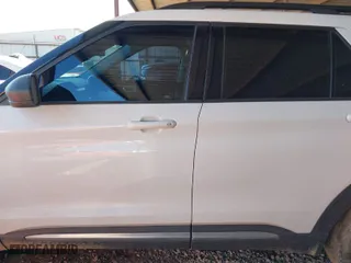2020 Ford Explorer XLT with VIN 1FMSK7DHXLGC79864, listed as a IAAI auction lot 41382534 with 138,183 mi miles. Bid and sale history available at carsss.com. Image 15.