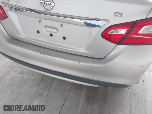 2017 Nissan Altima SV z VIN 1N4AL3AP9HC227681, wystawiony jako IAAI lot #41489297 z przebiegiem 162 459 mil mil oraz . Historia ofert i sprzedaży dostępna na DreamBid. Obrazek 6.