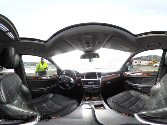2014 Mercedes-Benz GL-Class GL 550 with VIN 4JGDF7DE3EA321574, listed as a IAAI auction lot 41598200 with 93,190 mi miles. Bid and sale history available at carsss.com. Image 19.