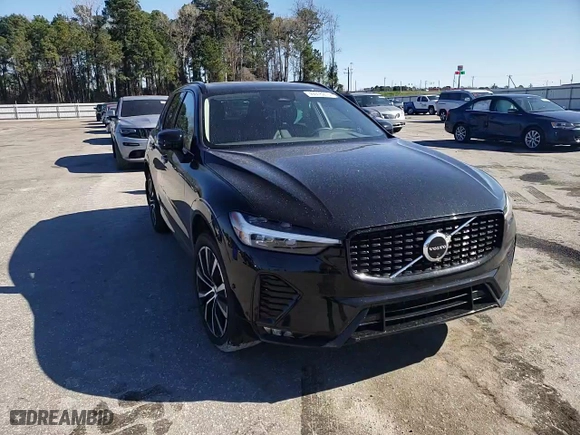 2024 Volvo XC60 Plus Dark Theme with VIN YV4L12RL8R1725322, listed as a Copart auction lot 49316215 with 45,381 mi miles and Salvage Title. Bid and sale history available at carsss.com. Image 12.