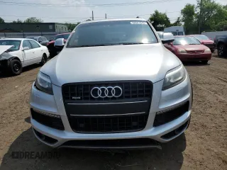 2013 Audi Q7 Prestige with VIN WA1WMAFE0DD006963, listed as a Copart auction lot 59361945 with 169,878 mi miles and Salvage title. Bid and sale history available at DreamBid. Image 5.