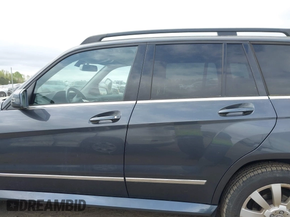 2010 Mercedes-Benz GLK GLK 350 with VIN WDCGG8HBXAF497114, listed as a IAAI auction lot 41942982 with 172,134 mi miles. Bid and sale history available at carsss.com. Image 14.