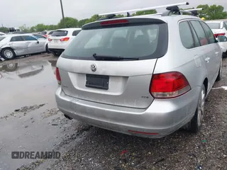 2011 Volkswagen Jetta TDI z VIN 3VWPL7AJ9BM649315, wystawiony jako IAAI lot #41908354 z przebiegiem 133 021 mil mil oraz . Historia ofert i sprzedaży dostępna na DreamBid. Obrazek 6.