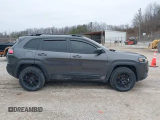 2022 Jeep Cherokee X with VIN 1C4PJMCX2ND540915, listed as a IAAI auction lot 41490266 with 67,388 mi miles. Bid and sale history available at carsss.com. Image 14.
