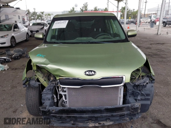 2014 Kia Soul with VIN KNDJN2A29E7724852, listed as a IAAI auction lot 41892312 with 45,133 mi miles and . Bid and sale history available at DreamBid. Image 6.
