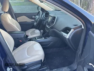2016 Jeep Cherokee Altitude with VIN 1C4PJLAS7GW208431, listed as a Copart auction lot 61501525 with 126,107 mi miles and Salvage title. Bid and sale history available at DreamBid. Image 5.