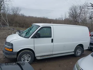 2018 Chevrolet Express Cargo Van with VIN 1GCWGAFG0J1904474, listed as a IAAI auction lot 41467432 with 54,996 mi miles. Bid and sale history available at carsss.com. Image 14.