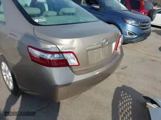 2008 Toyota Camry Hybrid with VIN 4T1BB46K08U057835, listed as a IAAI auction lot 41821699 with 121,183 mi miles. Bid and sale history available at carsss.com. Image 6.