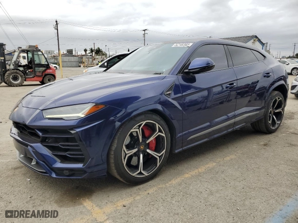 2021 Lamborghini Urus with VIN ZPBUA1ZL0MLA13913, listed as a Copart auction lot 53748385 with 31,001 mi miles and Salvage Title. Bid and sale history available at carsss.com. Image 1.