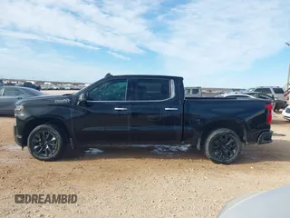 2020 Chevrolet Silverado 1500 High Country with VIN 3GCUYHEL2LG432410, listed as a IAAI auction lot 40676197 with 60,657 mi miles. Bid and sale history available at carsss.com. Image 14.