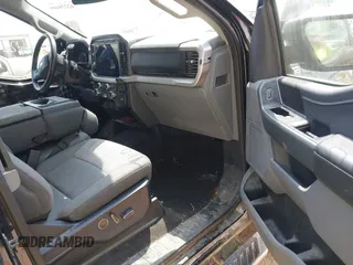 2021 Ford F-150 XL with VIN 1FTFX1E56MFA89186, listed as a IAAI auction lot 42220409 with 95,650 mi miles and . Bid and sale history available at DreamBid. Image 5.
