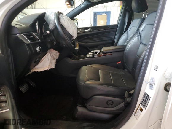 2016 Mercedes-Benz GLE 450 AMG z VIN 4JGED6EB1GA026386, wystawiony jako Copart lot #51287155 z przebiegiem 77 237 mil mil oraz Szkody całkowita. Historia ofert i sprzedaży dostępna na DreamBid. Obrazek 7.