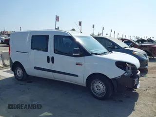 2019 Ram ProMaster City Cargo Tradesman z VIN ZFBHRFAB4K6N81095, wystawiony jako IAAI lot #42350761 z przebiegiem 93 324 mil mil oraz . Historia ofert i sprzedaży dostępna na DreamBid. Obrazek 14.