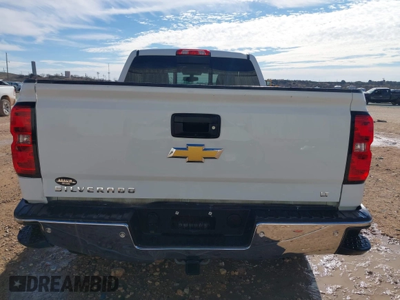 2018 Chevrolet Silverado 1500 LT with VIN 1GCRCREC4JZ368426, listed as a IAAI auction lot 41343347 with 114,821 mi miles and . Bid and sale history available at DreamBid. Image 17.