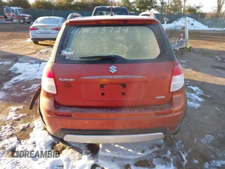 2009 Suzuki SX4 Man Touring Pkg AWD with VIN JS2YB417996202822, listed as a IAAI auction lot 41423724 with 181,531 mi miles. Bid and sale history available at carsss.com. Image 16.