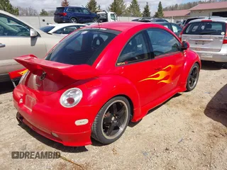 2000 Volkswagen Beetle GLX with VIN 3VWDD21C9YM430514, listed as a IAAI auction lot 41975527 with 127,964 mi miles and . Bid and sale history available at DreamBid. Image 4.