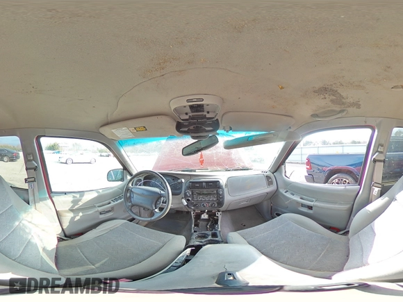 1999 Ford Explorer XLT с VIN 1FMZU34E5XUB92873, выставлен на аукционе Copart как лот 86447064 с пробегом 237 264 миль миль и Списание • Salvage title. История ставок и продаж доступна на DreamBid. Изображение 14.