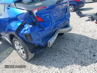 2019 Toyota C-HR XLE with VIN JTNKHMBX7K1015798, listed as a IAAI auction lot 39530918 with 77,958 mi miles. Bid and sale history available at carsss.com. Image 18.