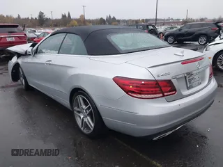 2016 Mercedes-Benz E 400 with VIN WDDKK6FF3GF313039, listed as a IAAI auction lot 40907228 with 31,540 mi miles and . Bid and sale history available at carsss.com. Image 3.