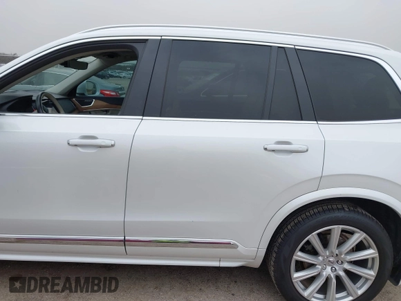 2016 Volvo XC90 T6 Inscription with VIN YV4A22PL6G1035900, listed as a IAAI auction lot 41740050 with 104,815 mi miles. Bid and sale history available at carsss.com. Image 14.