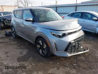 2024 Kia Soul GT-Line with VIN KNDJ53AUXR7903236, listed as a IAAI auction lot 41403231 with 8,033 mi miles. Bid and sale history available at carsss.com. Image 1.