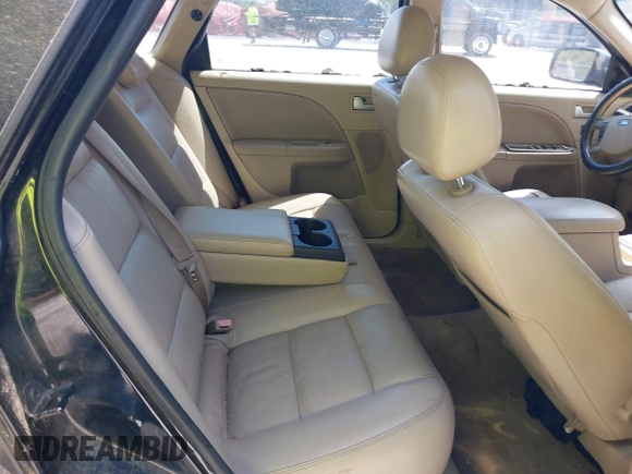 2006 Ford Five Hundred Limited with VIN 1FAFP25106G105436, listed as a IAAI auction lot 42039250 with 238,072 mi miles. Bid and sale history available at carsss.com. Image 8.