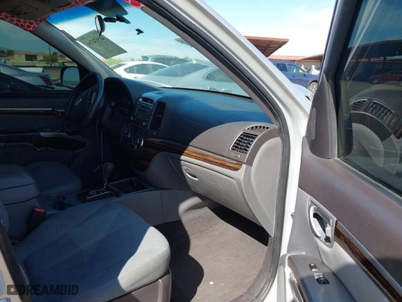 2011 Hyundai Santa Fe GLS with VIN 5XYZG3AB6BG018942, listed as a IAAI auction lot 41974786 with 151,214 mi miles. Bid and sale history available at carsss.com. Image 5.