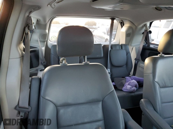 2013 Volkswagen Routan z VIN 2C4RVADG8DR725749, wystawiony jako Copart lot #77624324 z przebiegiem 156 557 mil mil oraz Czysty tytuł • Clean title. Historia ofert i sprzedaży dostępna na DreamBid. Obrazek 10.