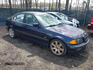 2000 BMW 3 Series 328i with VIN WBAAM5344YJR62535, listed as a IAAI auction lot 41953965 with 225,321 mi miles. Bid and sale history available at carsss.com. Image 1.